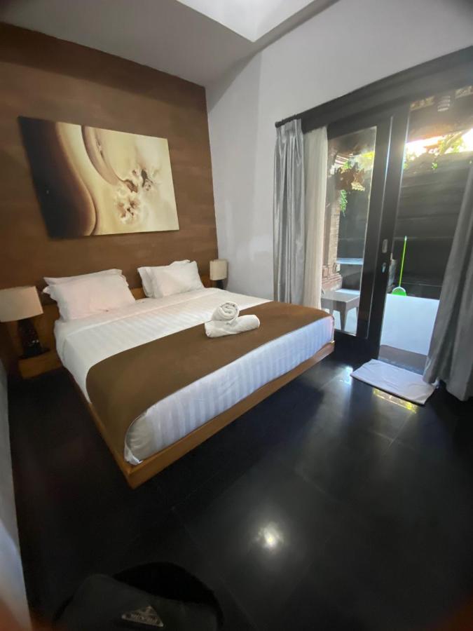 Rahayu Guest House Seminyak Exterior photo